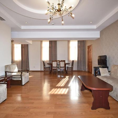Abovyan Street 16, Apartment No 24 Jereván Kültér fotó