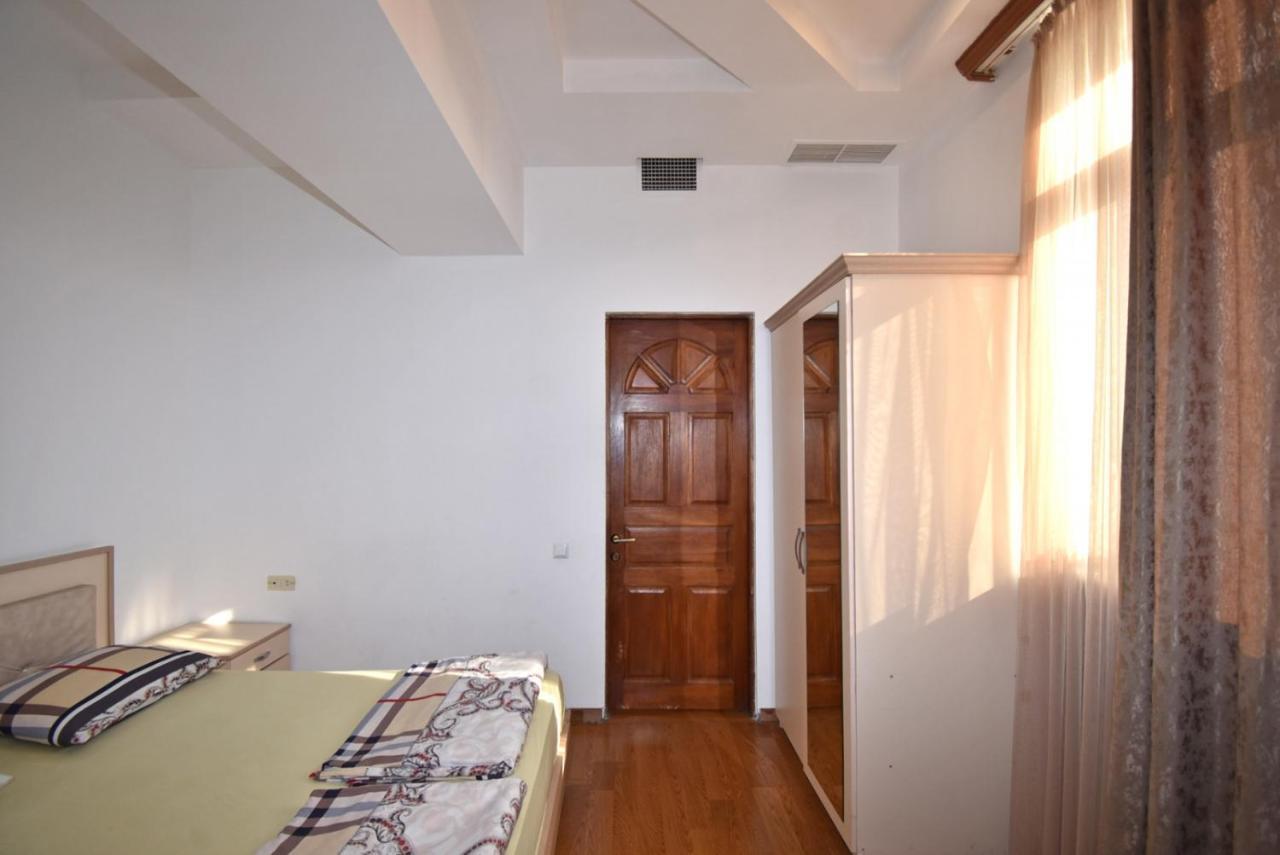 Abovyan Street 16, Apartment No 24 Jereván Kültér fotó