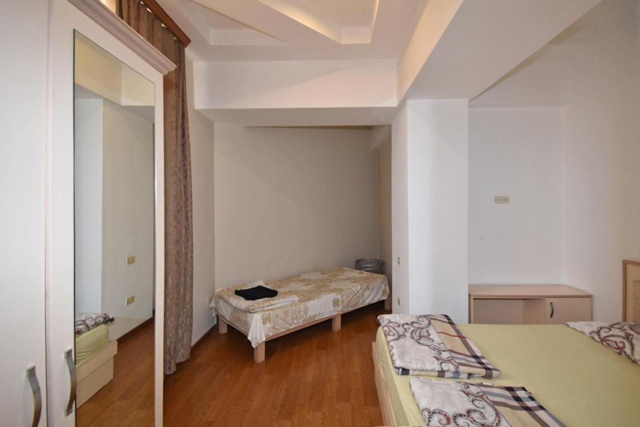 Abovyan Street 16, Apartment No 24 Jereván Kültér fotó