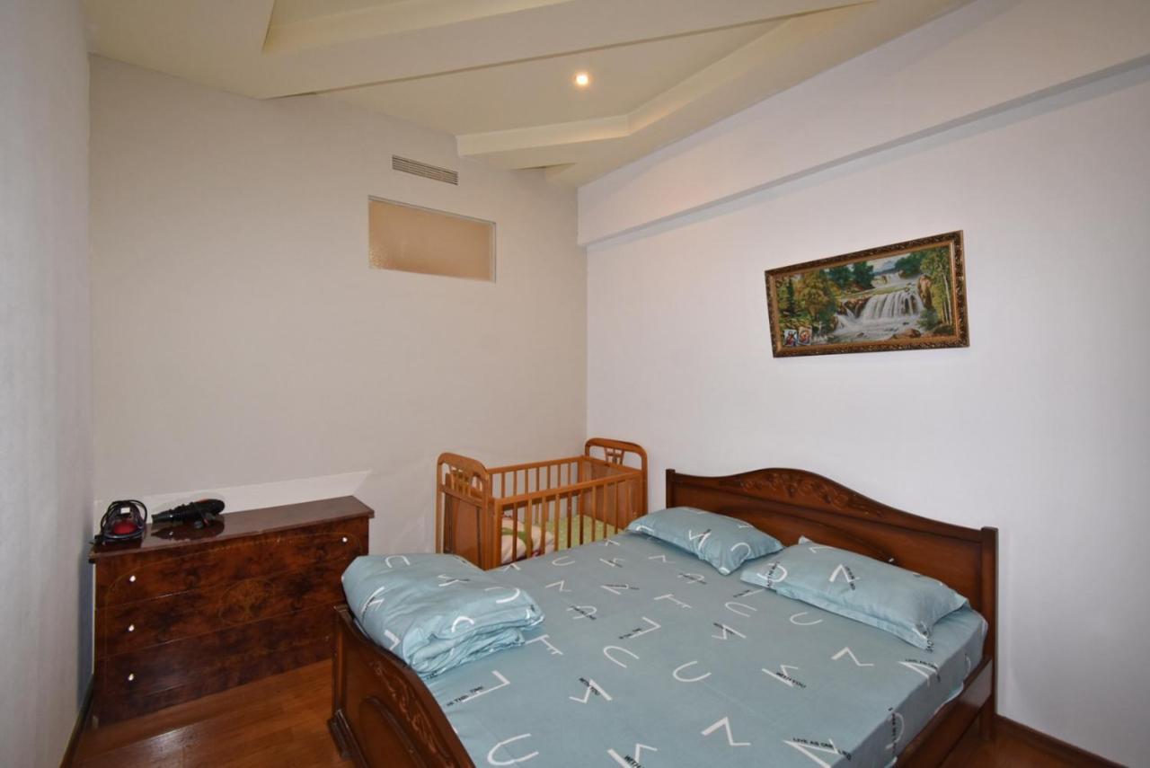 Abovyan Street 16, Apartment No 24 Jereván Kültér fotó